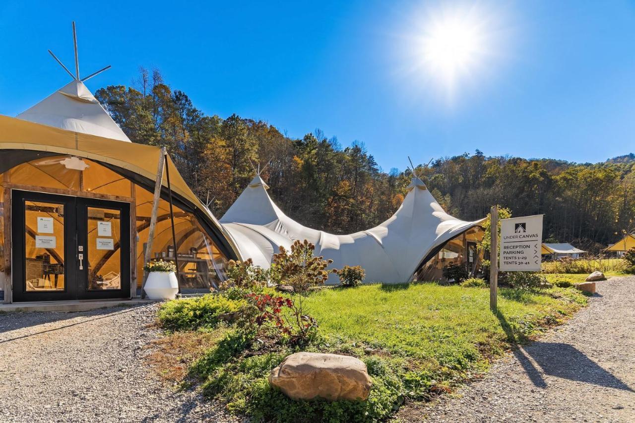 Under Canvas Great Smoky Mountains Hotel Pigeon Forge Exterior photo